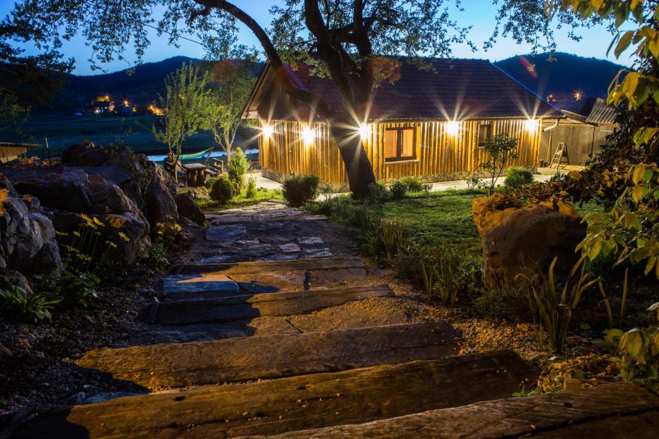 House Arupium - Hot Tub Villa Otočac Екстериор снимка