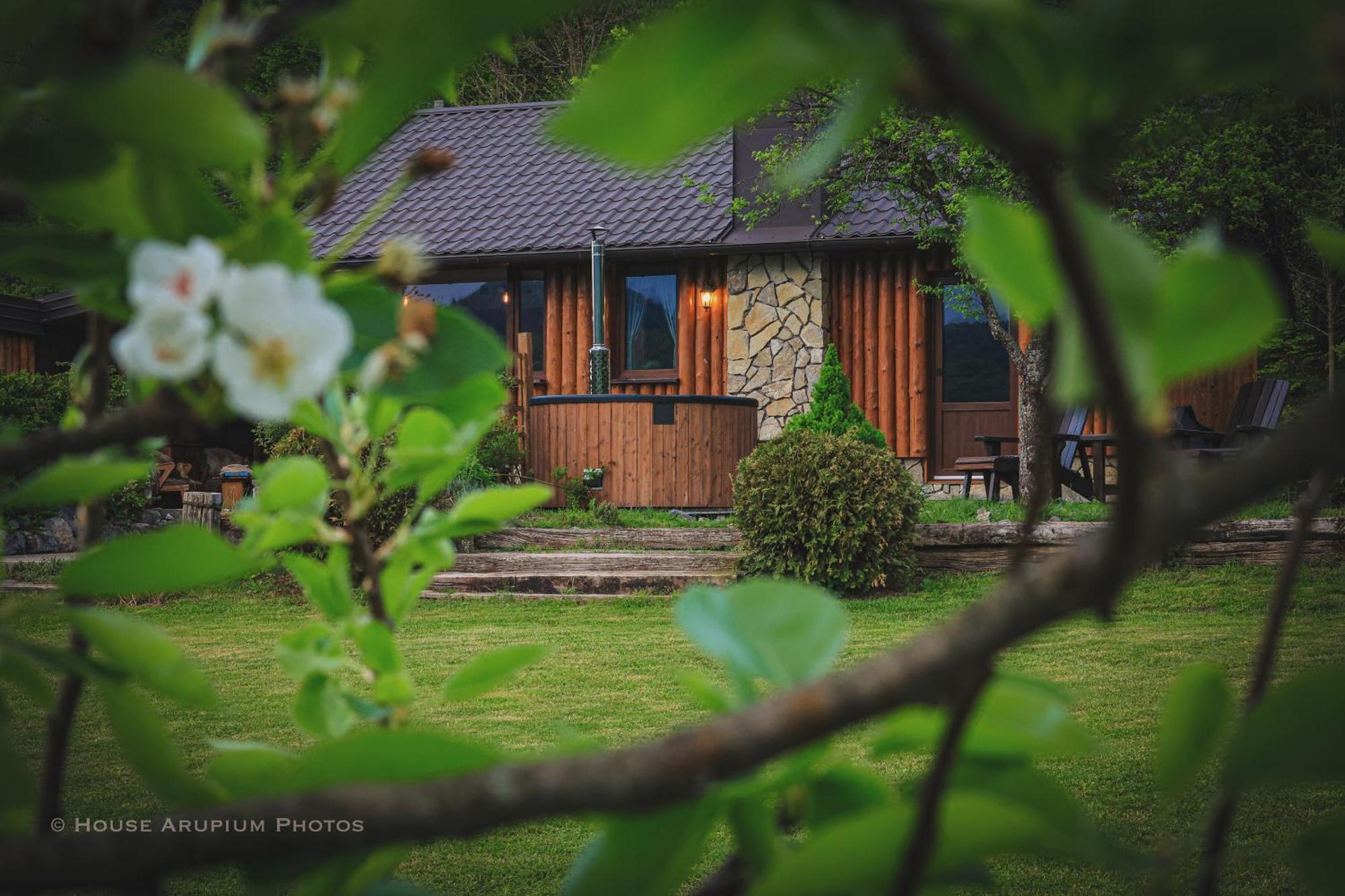 House Arupium - Hot Tub Villa Otočac Екстериор снимка